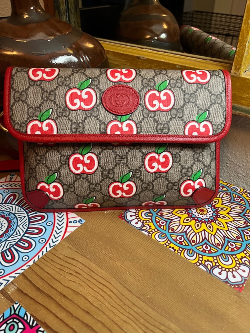 NEW Gucci Beige GG Apple Print Crossbody with Red Trim Belt Bag